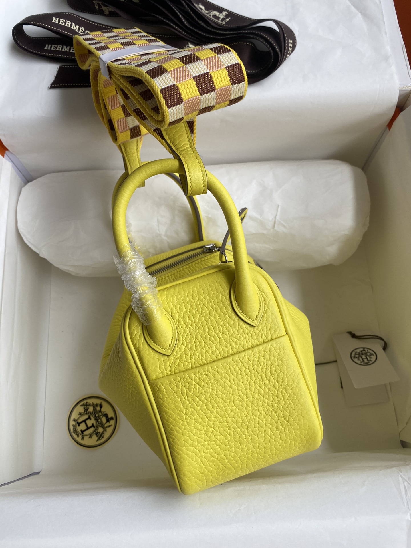 Hermes Mini Lindy 19cm Handbag Shoulder Bag In Lemon Yellow Clemence Leather